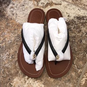 Tory Burch Terra thong sandal size 7 brand new